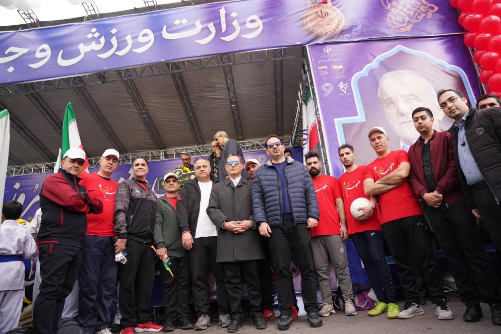 حضور رییس فدراسیون ورزشهای همگانی در راهپمایی شکوهمند 22 بهمن